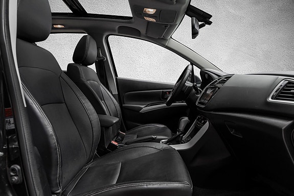 Suzuki SX4 S-Cross 11 of 26