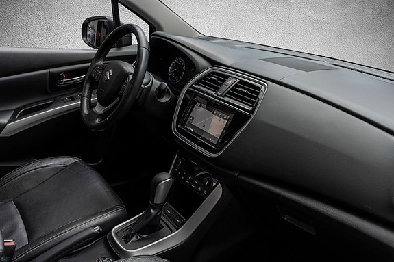 Suzuki SX4 S-Cross 13 of 26