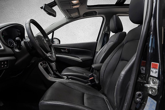 Suzuki SX4 S-Cross 12 of 26