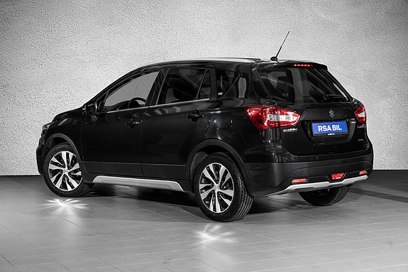 Suzuki SX4 S-Cross 3 of 26