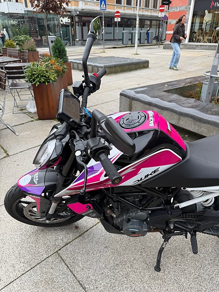 KTM 390 Duke 9 of 9