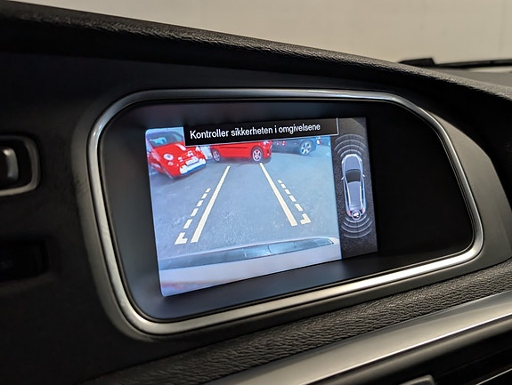 Volvo V40 8 of 19