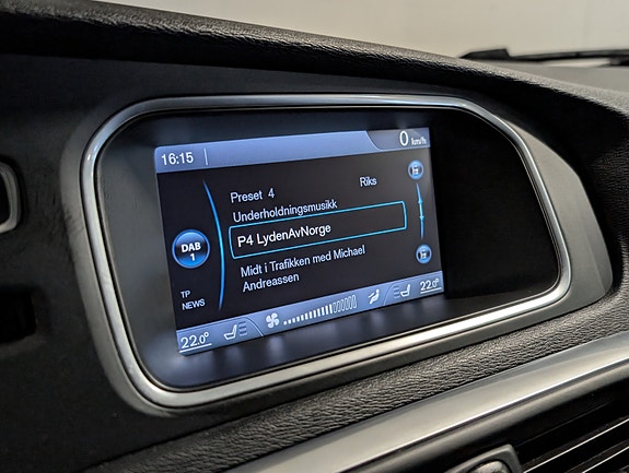 Volvo V40 9 of 19