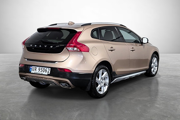Volvo V40 6 of 19