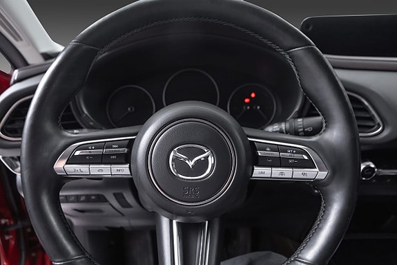Mazda CX-30 11 of 28