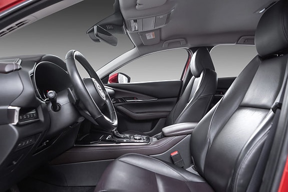 Mazda CX-30 20 of 28