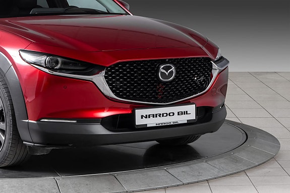Mazda CX-30 4 of 28