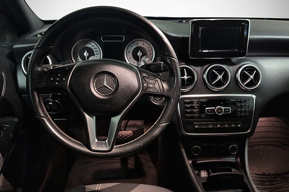 Mercedes-Benz A180 11 of 23