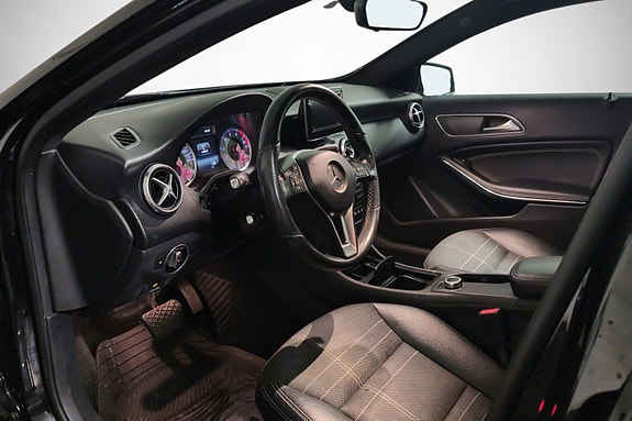 Mercedes-Benz A180 10 of 23