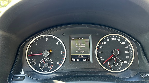 Volkswagen Tiguan 15 of 23