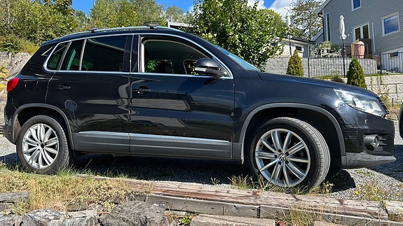 Volkswagen Tiguan 3 of 23