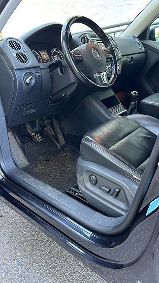 Volkswagen Tiguan 9 of 23