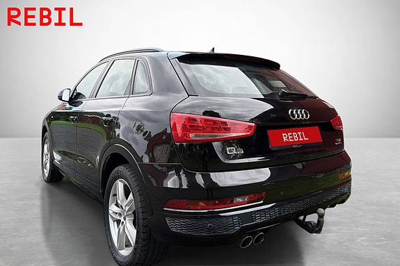 Audi Q3 6 of 21