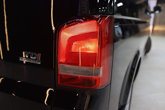 Volkswagen Caravelle 20 of 30