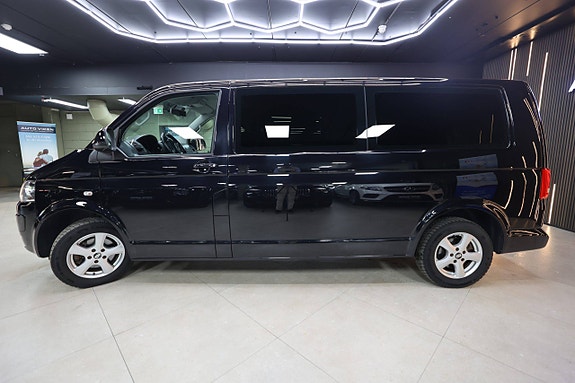 Volkswagen Caravelle 5 of 30