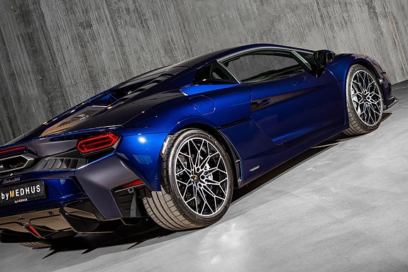 Lamborghini Temerario 2 of 30