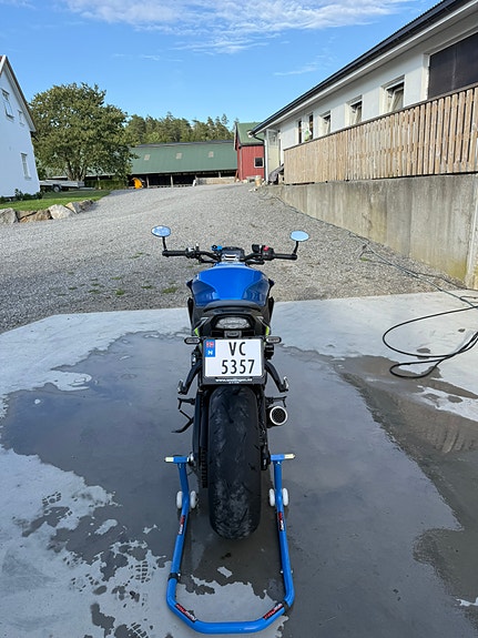 Suzuki GSX-S 1000 4 of 10