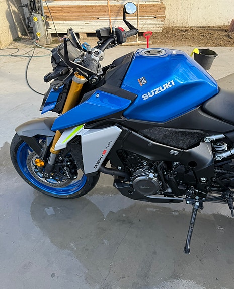 Suzuki GSX-S 1000 9 of 10