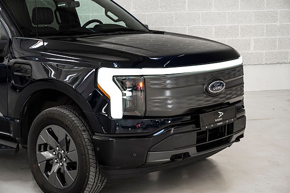 Ford F-150 3 of 29