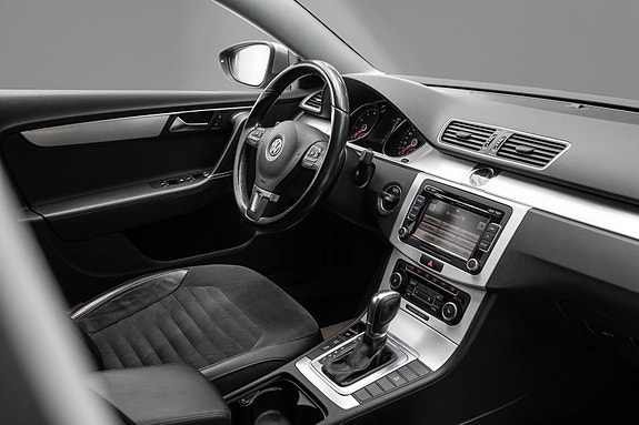 Volkswagen Passat 24 of 24
