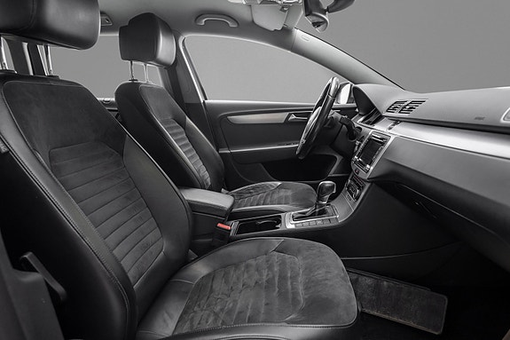 Volkswagen Passat 23 of 24