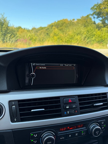 BMW 330d 15 of 16