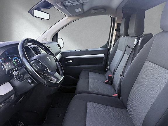 Peugeot e-Expert 15 of 30