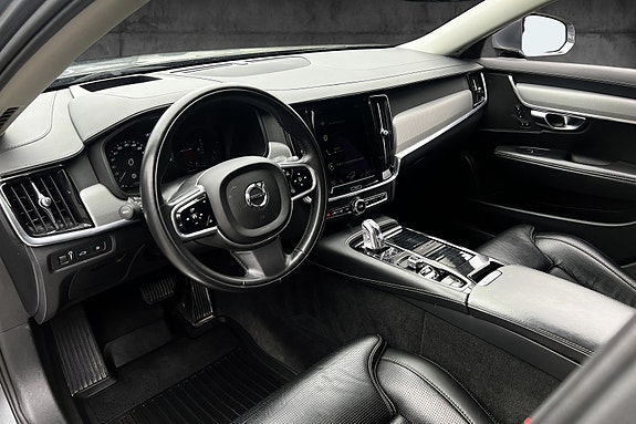 Volvo V90 13 of 30