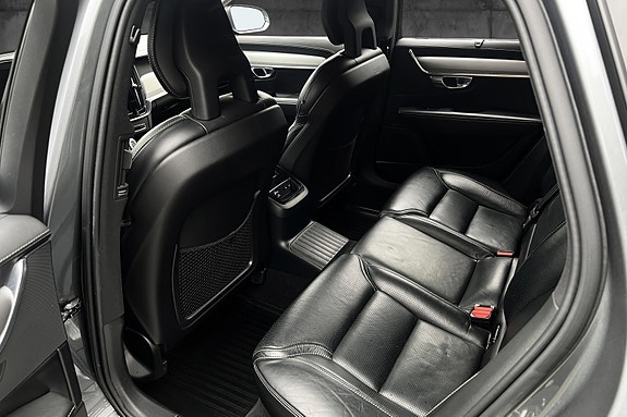 Volvo V90 25 of 30
