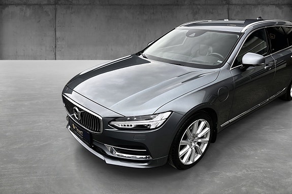 Volvo V90 3 of 30