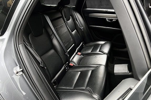 Volvo V90 28 of 30