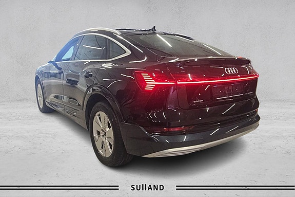 Audi e-tron Sportback 3 of 30