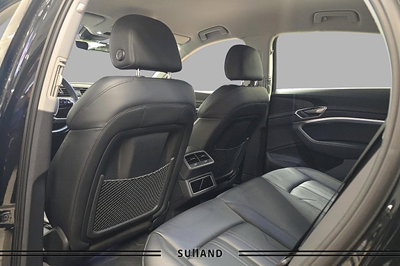 Audi e-tron Sportback 26 of 30
