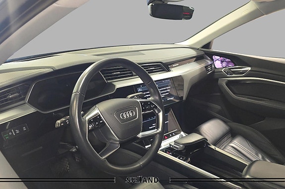 Audi e-tron Sportback 10 of 30