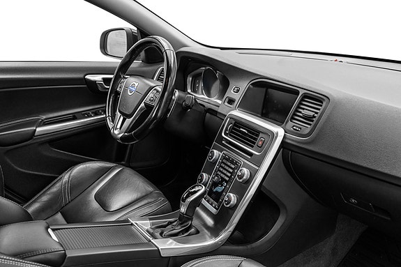 Volvo S60 16 of 24