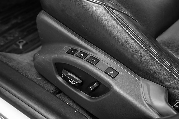 Volvo S60 11 of 24
