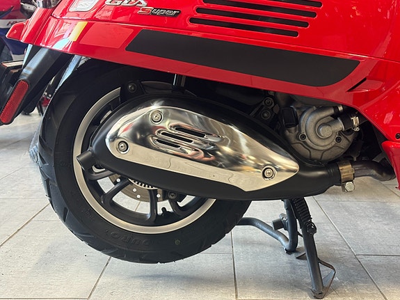 Piaggio GTS300 Super / Facelift / Keyless 5 of 17