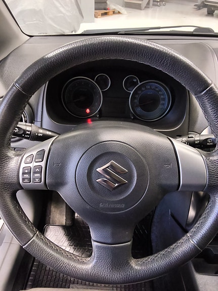Suzuki SX4 12 of 18