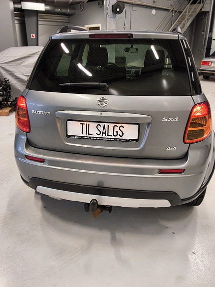 Suzuki SX4 10 of 18