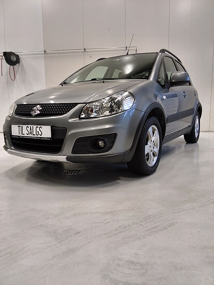 Suzuki SX4 3 of 18