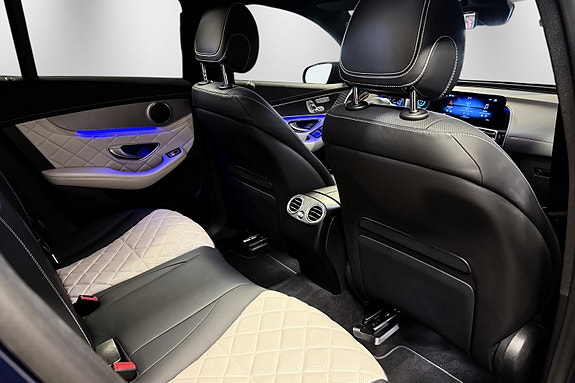 Mercedes-Benz EQC400 24 of 30