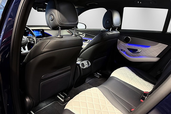 Mercedes-Benz EQC400 26 of 30