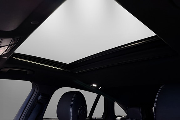 Mercedes-Benz EQC400 18 of 30