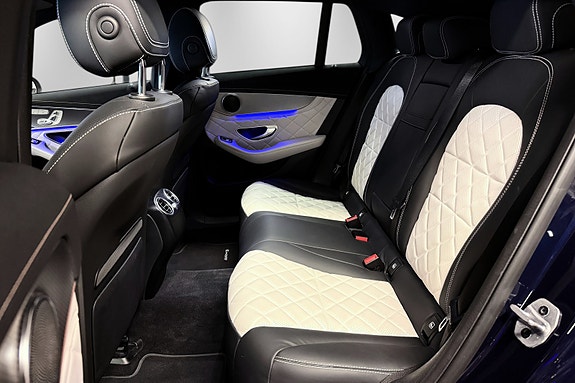 Mercedes-Benz EQC400 25 of 30