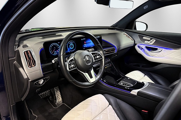 Mercedes-Benz EQC400 17 of 30