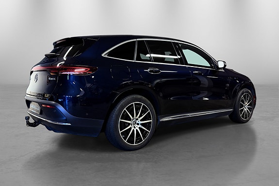 Mercedes-Benz EQC400 5 of 30