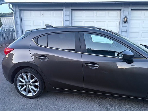 Mazda 3 4 of 25