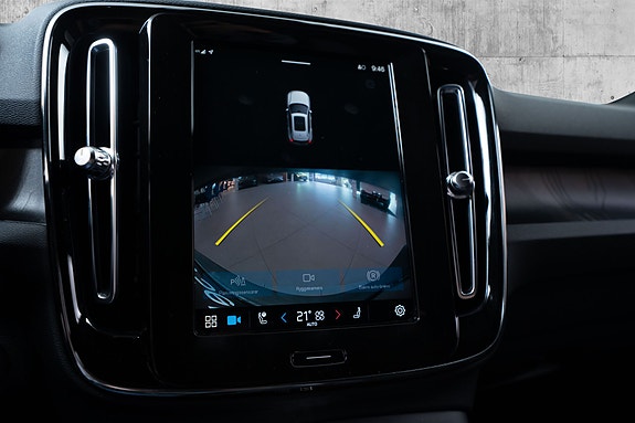 Volvo XC40 25 of 30