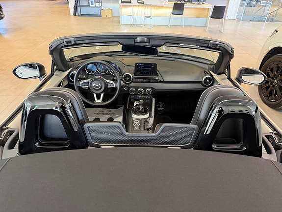 Mazda MX-5 27 of 29