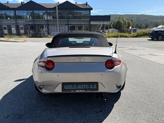 Mazda MX-5 6 of 29